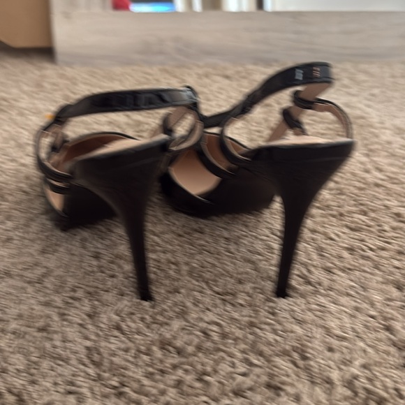 Uniloby heels - Picture 3 of 4